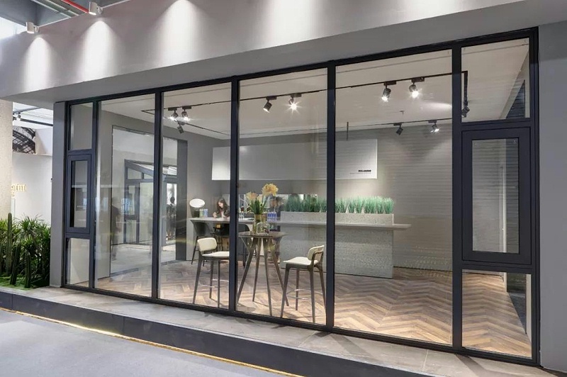 系統(tǒng)門(mén)窗是如何實(shí)現(xiàn)冬暖夏涼的？看看你就知道了！